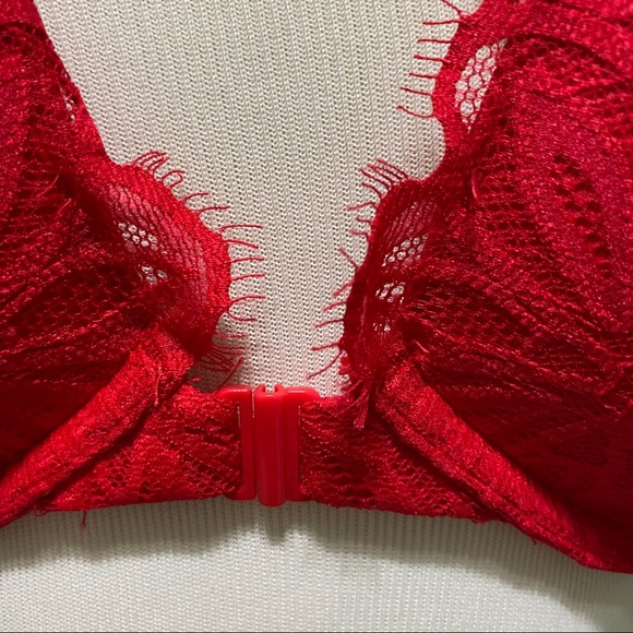 Victoria Secret super push bra - Picture 2 of 9